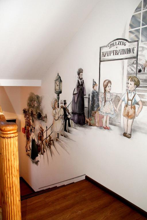 Spielzeughotel Зонеберг Екстериор снимка
